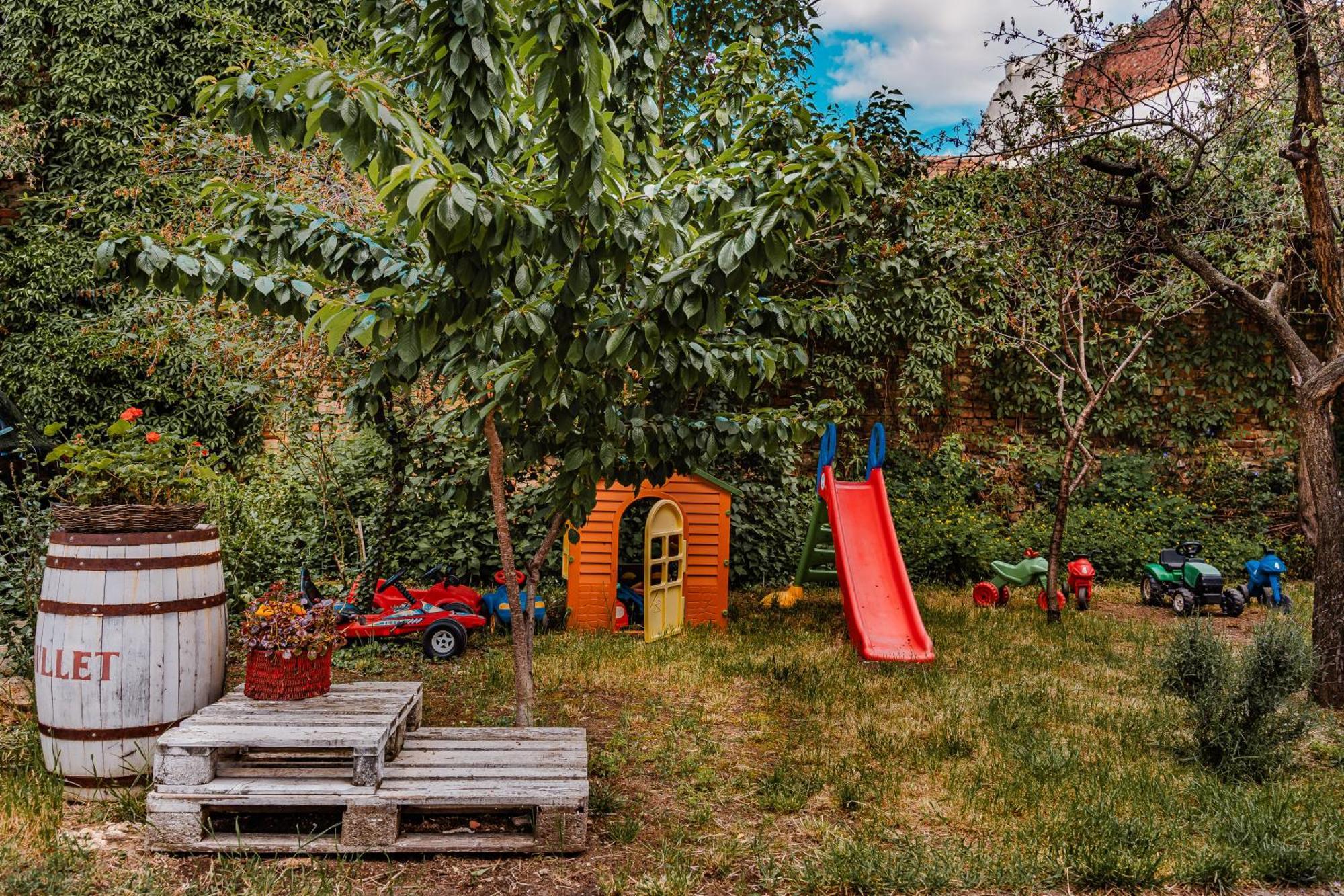 Central Athena Studio - Inima Pietei Unirii - By Openhouse Apartments Temeşvar Dış mekan fotoğraf