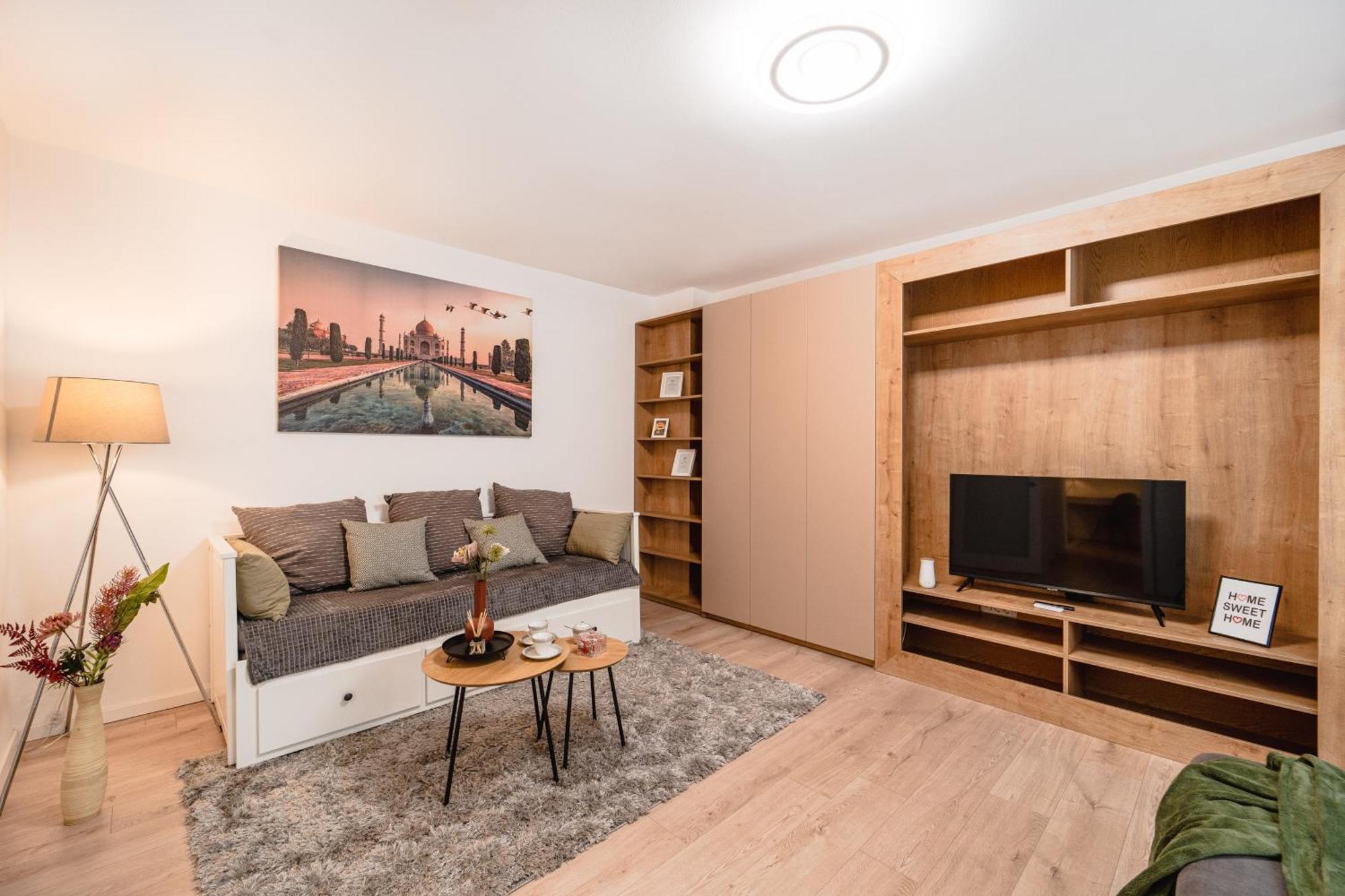 Central Athena Studio - Inima Pietei Unirii - By Openhouse Apartments Temeşvar Dış mekan fotoğraf